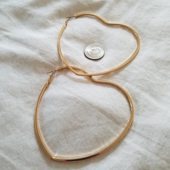 Heart Shaped Earrings - Picture 3 of 3